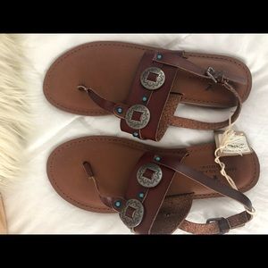 nwt american eagle sandals